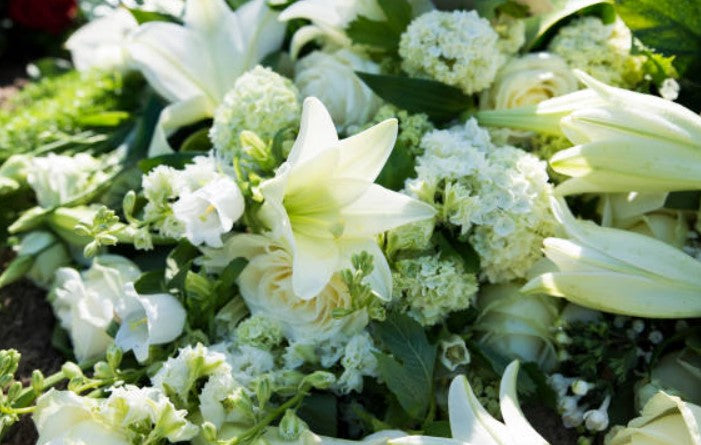 Floral Healing: The Emotional Impact of Sympathy Flowers on the Bereaved