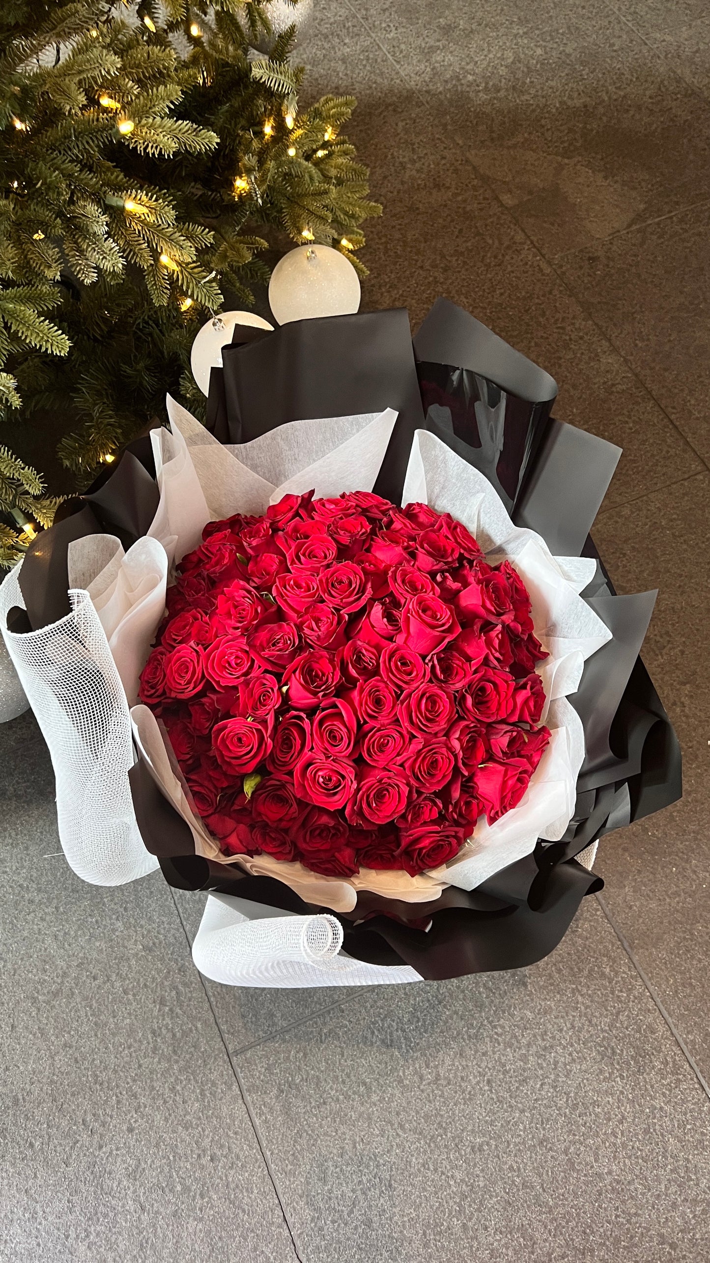 100 Roses Bouquet