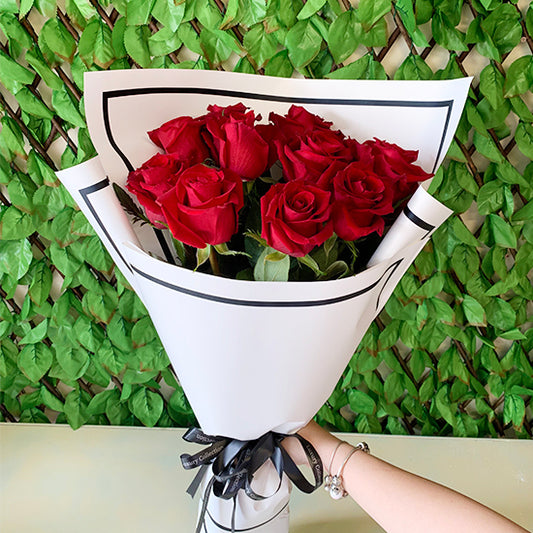 Luxury Collection - A Dozen Long Stem Red Roses
